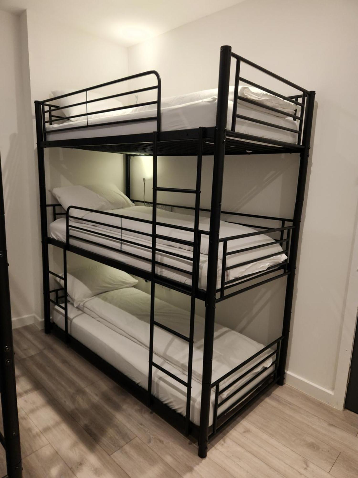 Matrix Hostel Единбург Екстериор снимка